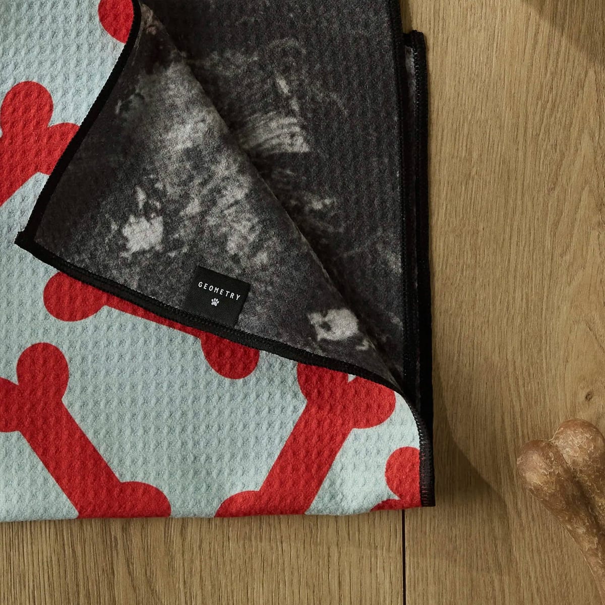 Yuletide Pup Paw Towel